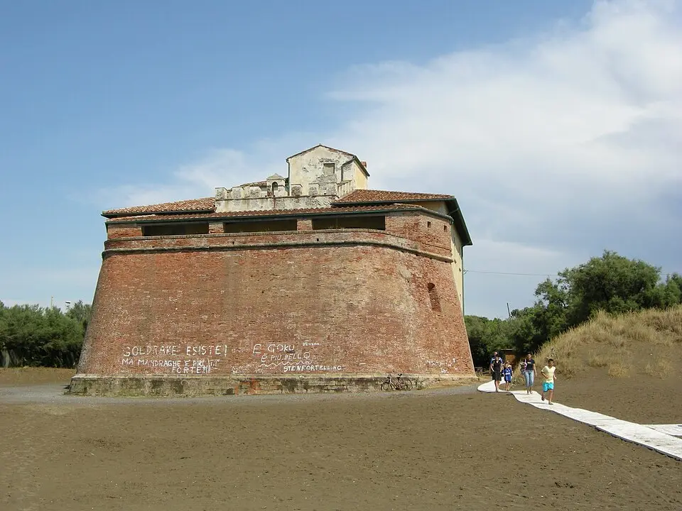forte di Marina di Castagneto Carducci
