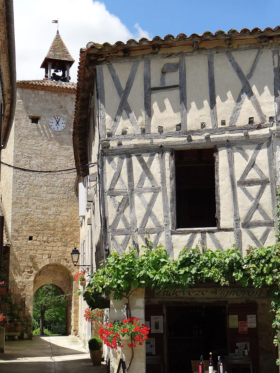 porte de ville de Fourcès