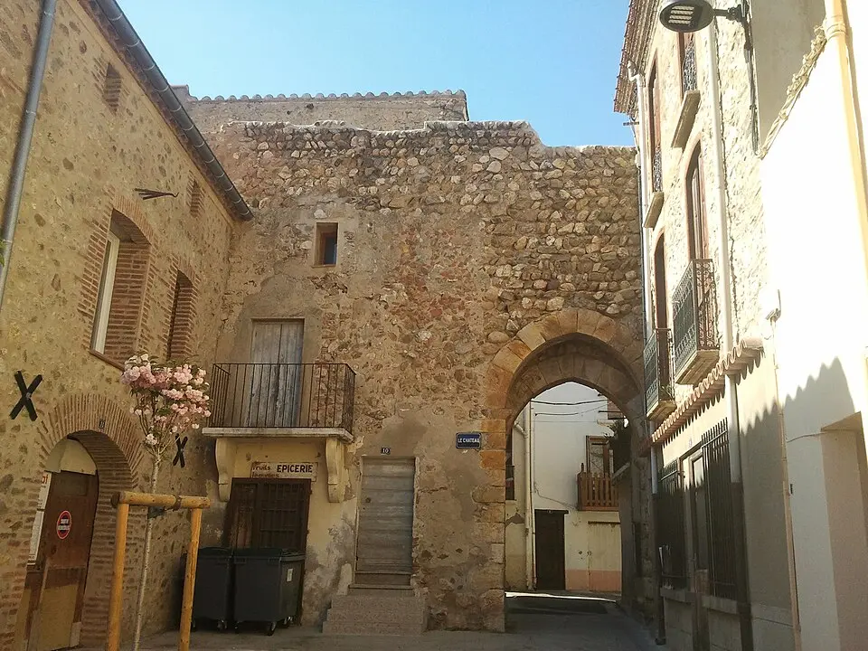 remparts de Fourques