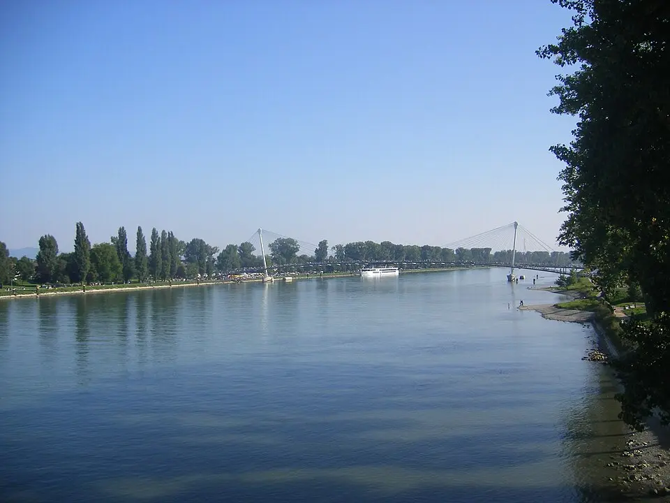 Bild: Szeder László · CC BY-SA 4.0 Oberrhein