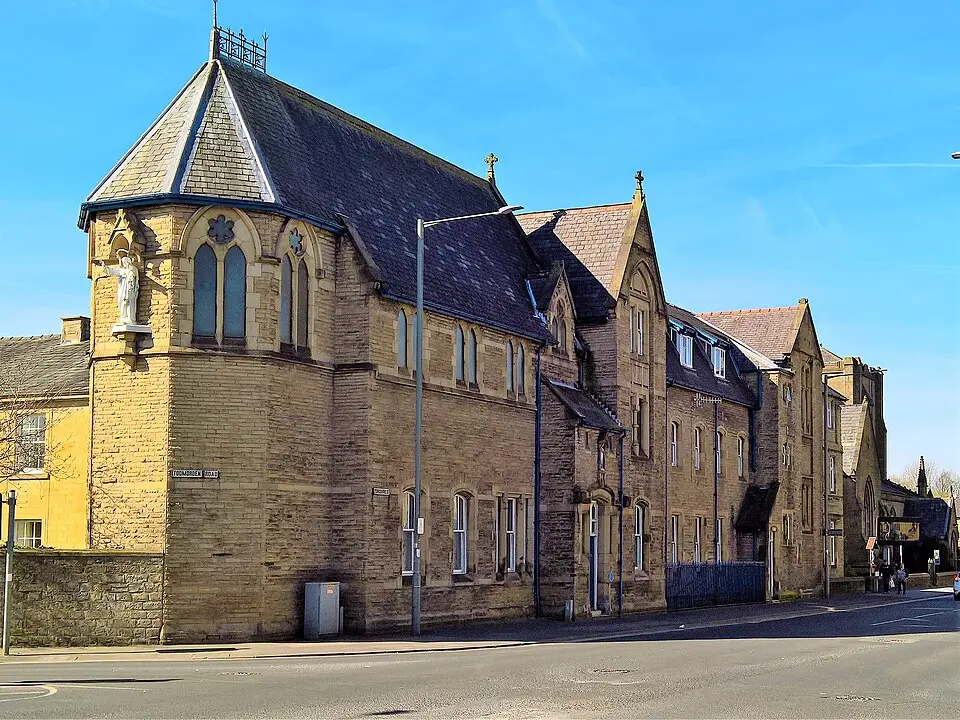 Obrázok: Trappedinburnley · CC BY-SA 4.0 Franciscan Convent And Chapel