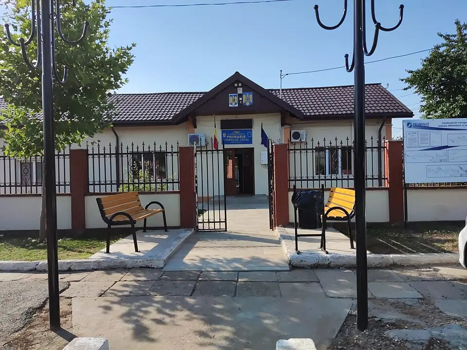 Image: Alesia17 · CC BY 4.0 Frăsinet