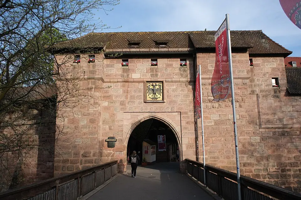 Stadtbefestigung Bahnhofsplatz in Nürnberg (D-5-64-000-503#3)