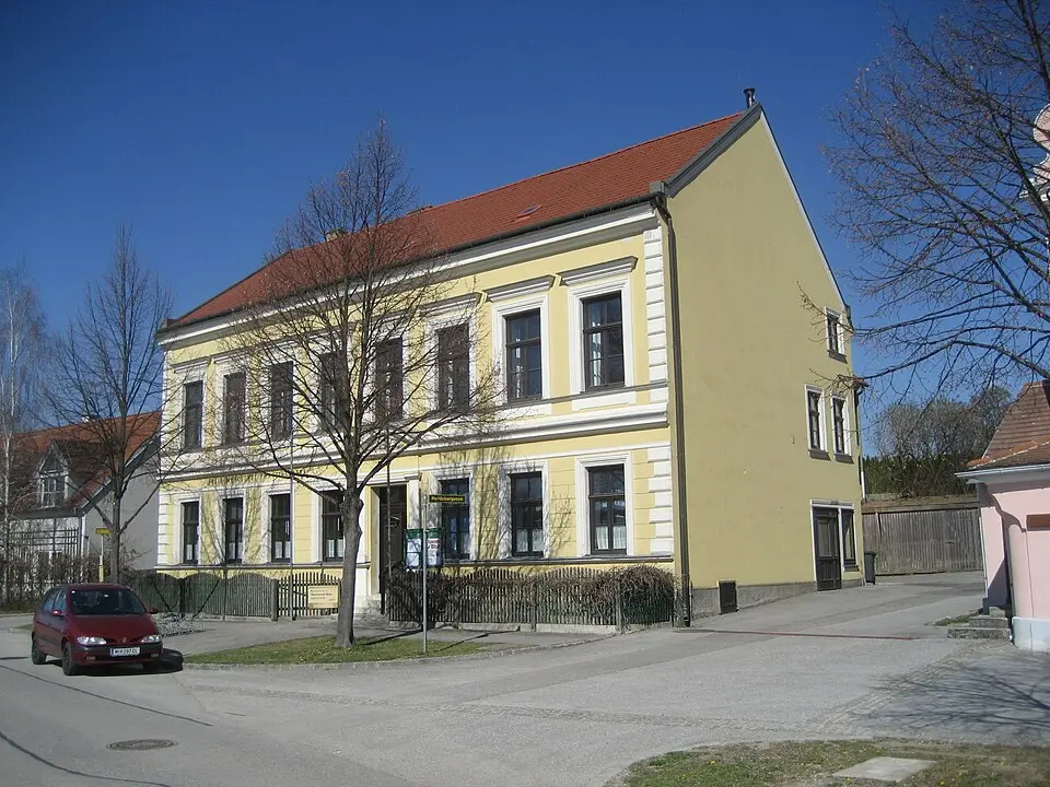 Image: Priwo · Public domain Ehem. Volksschule