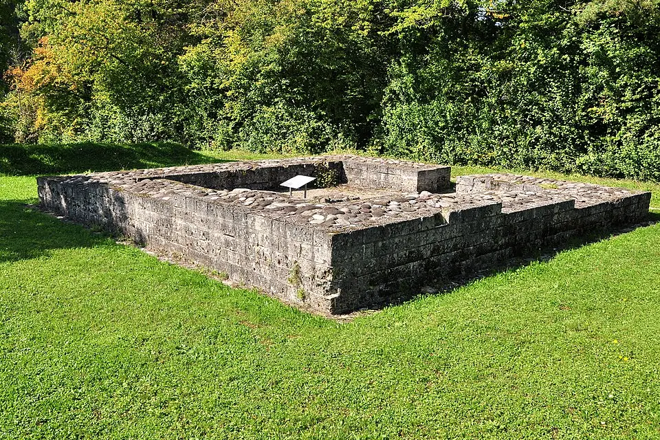 Tössegg-Schlössliacker, Teil der spätrömischen Rheinbefestigung
