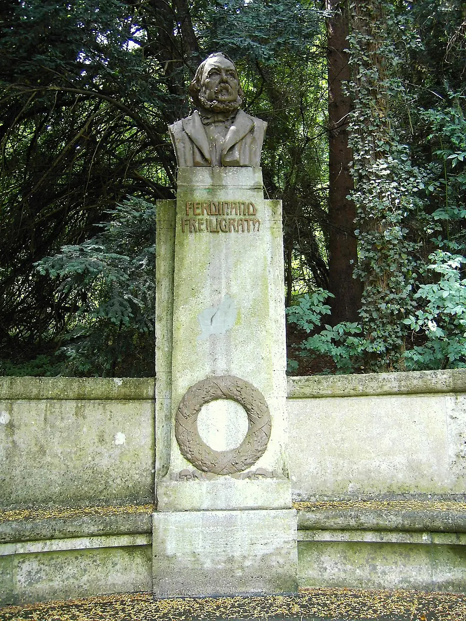 Image: Leit · Public domain Freiligrath memorial