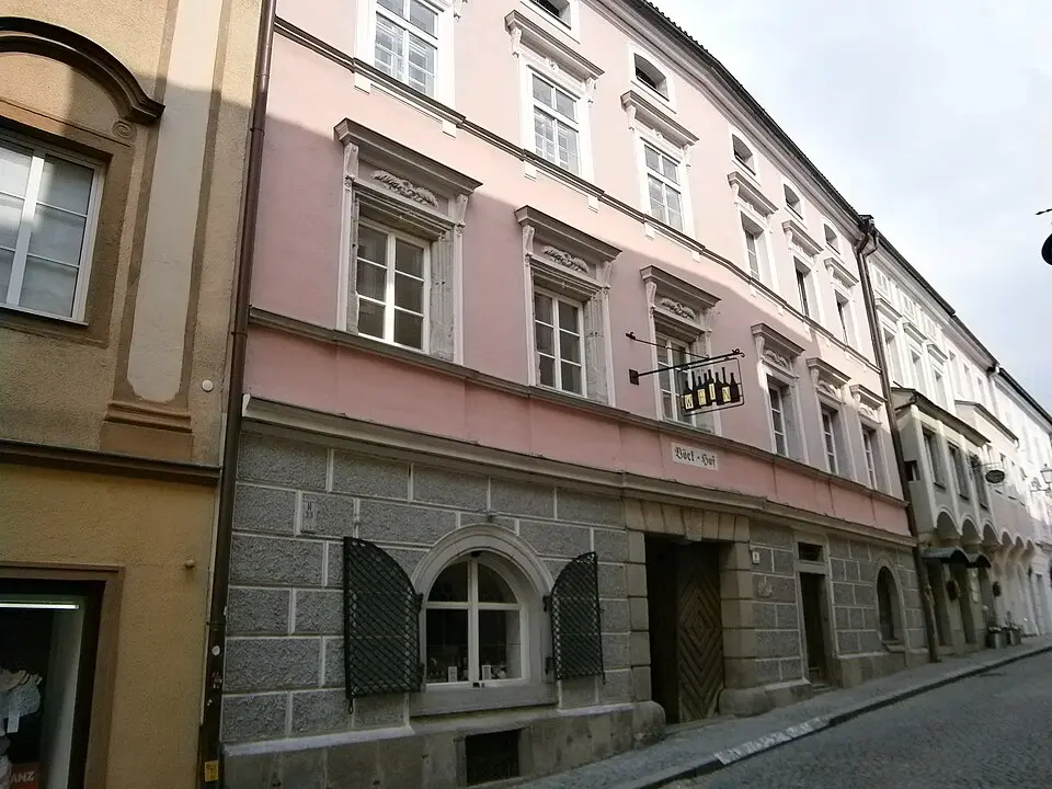 Bürgerhaus, Wohn- und Geschäftshaus