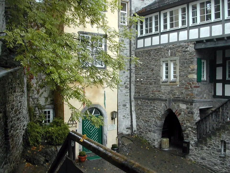 Bild: GMcGath at English Wikipedia · CC BY-SA 2.5 Burg Freusburg