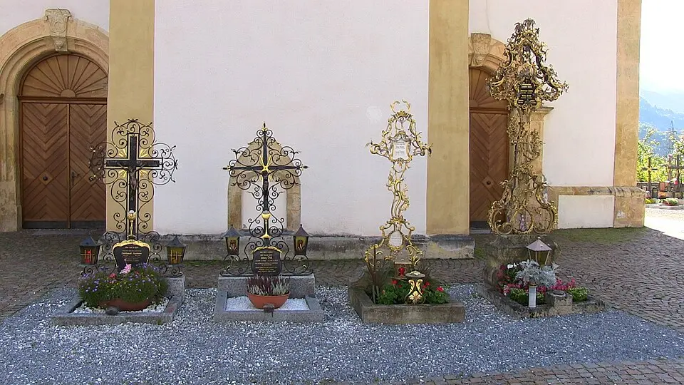 Friedhof Grins