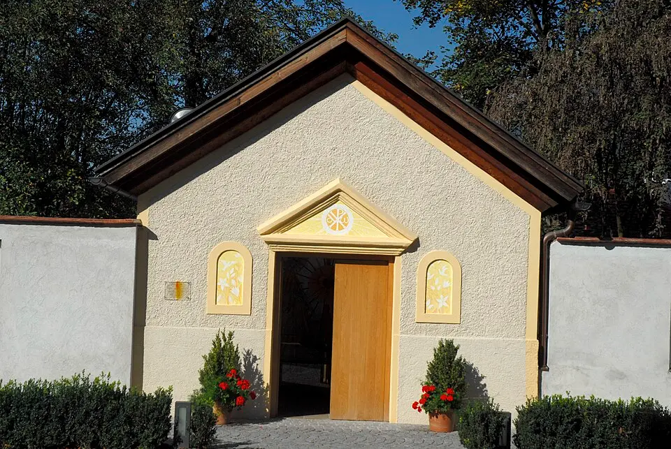 Image: Haneburger · Public domain Ehem. Friedhofskapelle Absam