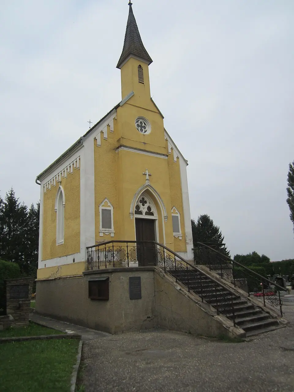 Obrázok: Kwerdenker · CC BY-SA 3.0 Friedhofskapelle Dobersberg