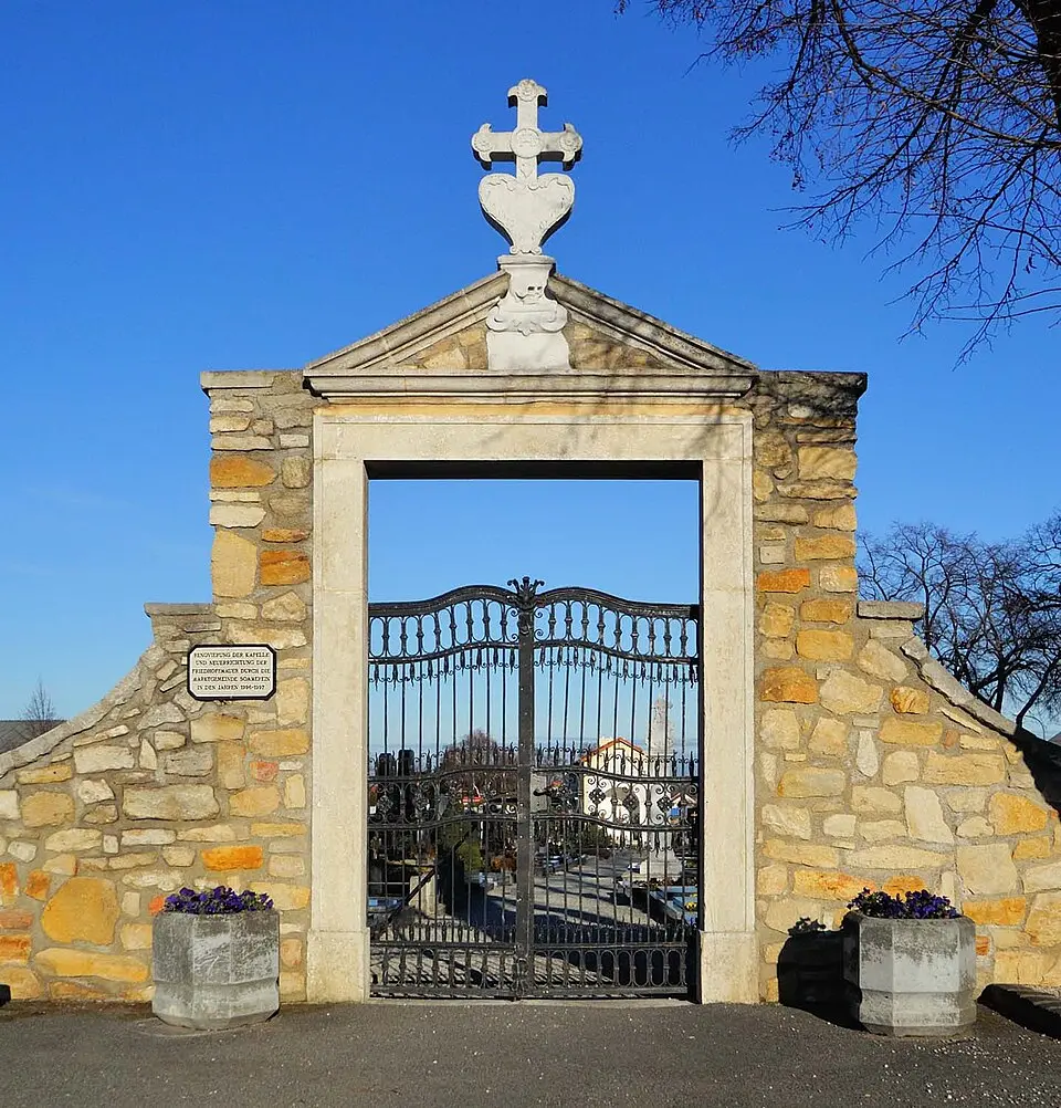 Obrázok: Robert Heilinger · CC BY-SA 3.0 Friedhofsportal
