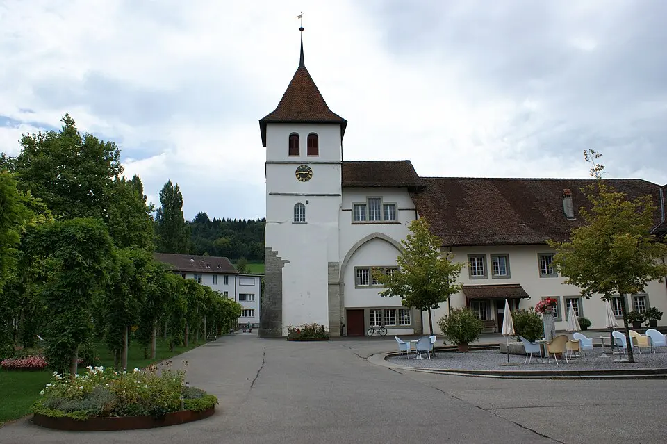 Bild: AnBuKu · CC BY-SA 3.0 Ehemaliges Zisterzienserkloster Frienisberg