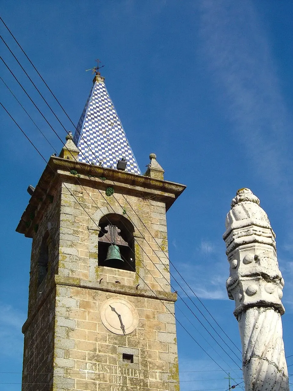 Obrázok: Vitor Oliveira from Torres Vedras, PORTUGAL · CC BY-SA 2.0 Torre do Relógio de Fronteira