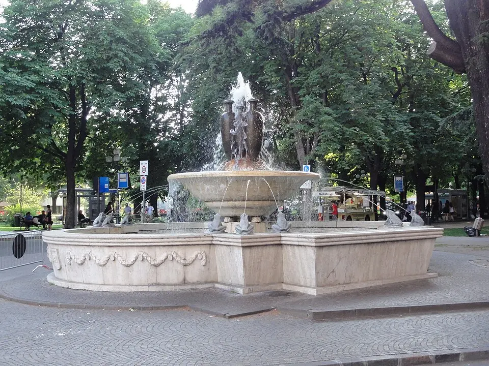 Fontana delle Rane