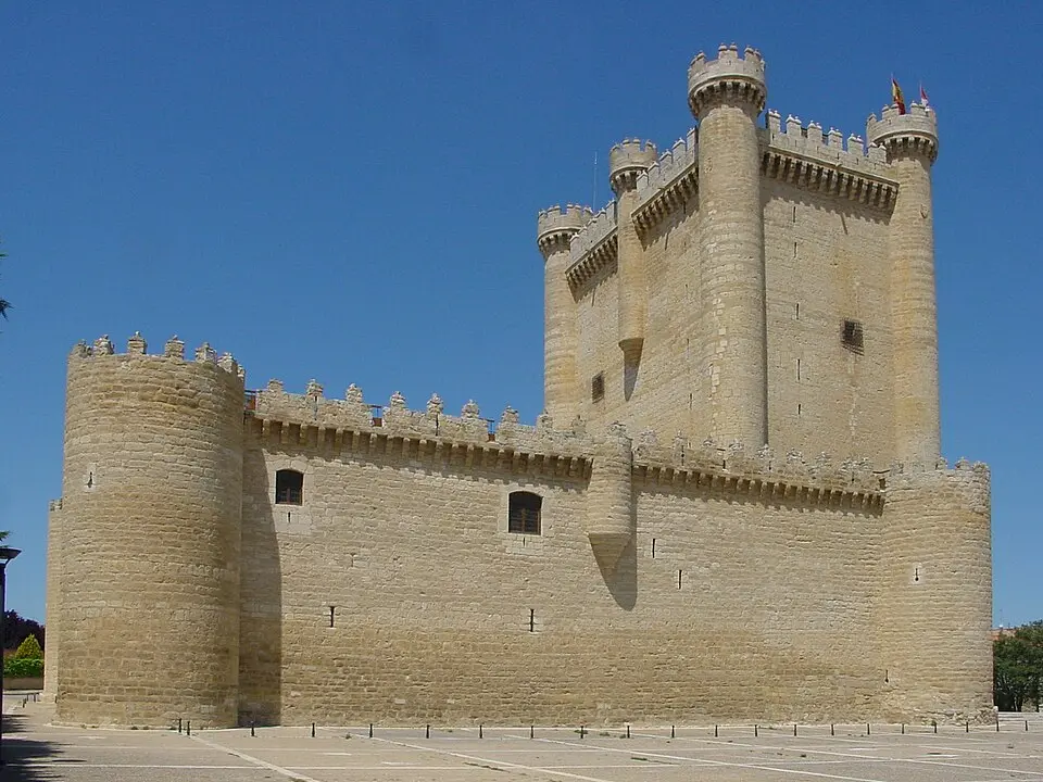 Fuensaldaña Castle