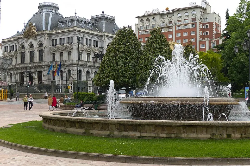 Obrázok: José Luis Filpo Cabana · CC BY 3.0 Plaza de la Escandalera