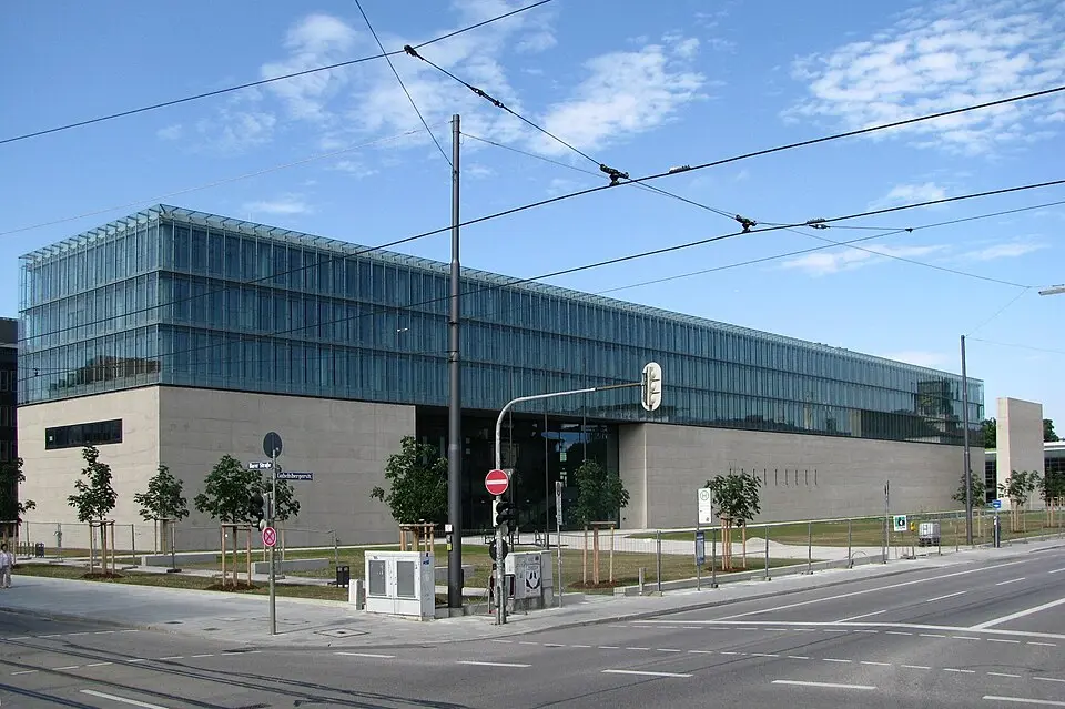 Image: Gras-Ober · CC BY-SA 3.0 University of Television and Film Munich