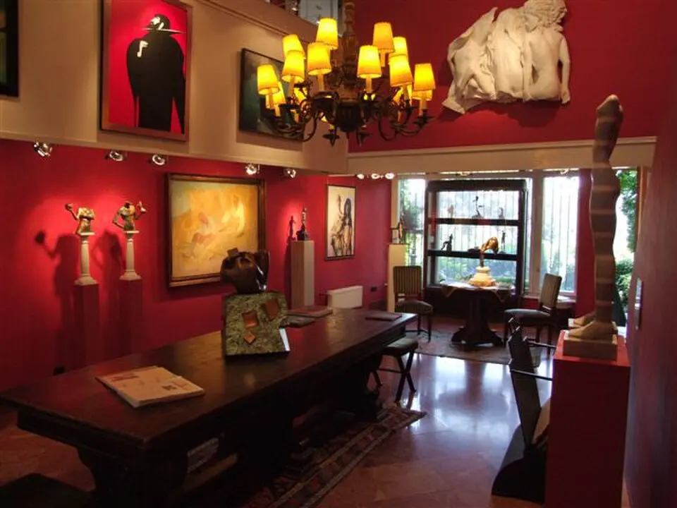 galerie d'art et maison de ventes à Budapest