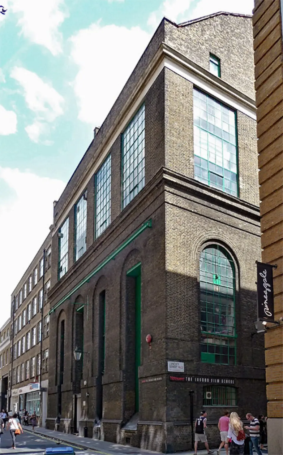 Image: Stephen Richards · CC BY-SA 2.0 London Film School