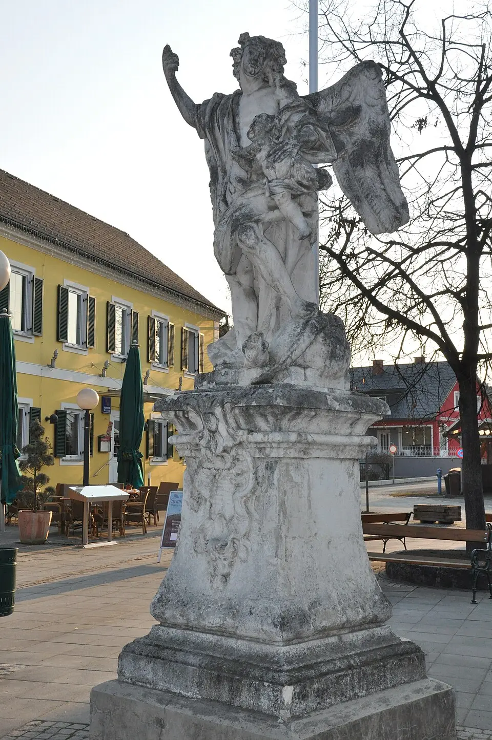 Slika: HGZ · CC BY-SA 3.0 AT Figurenbildstock Erzengel Michael