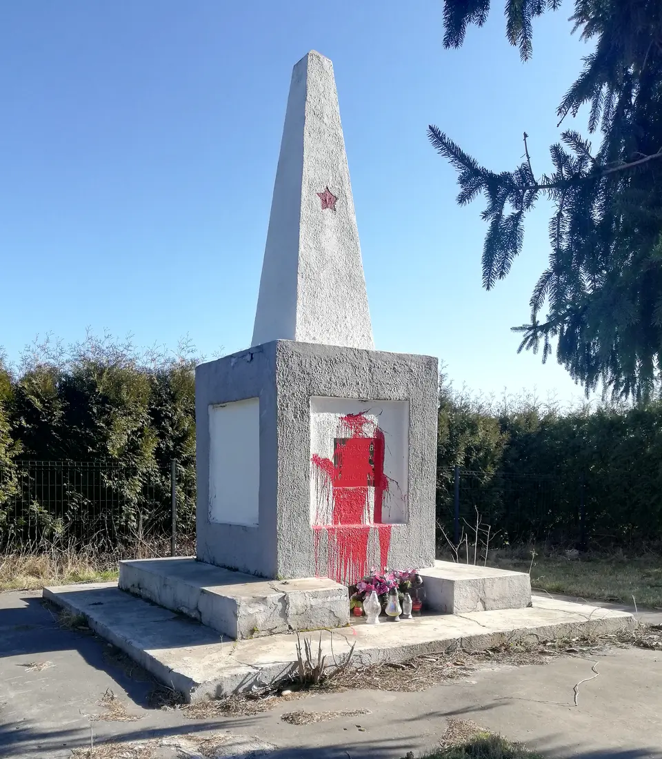Pomnik upamiętniający poległych żołnierzy radzieckich w Garncarsku