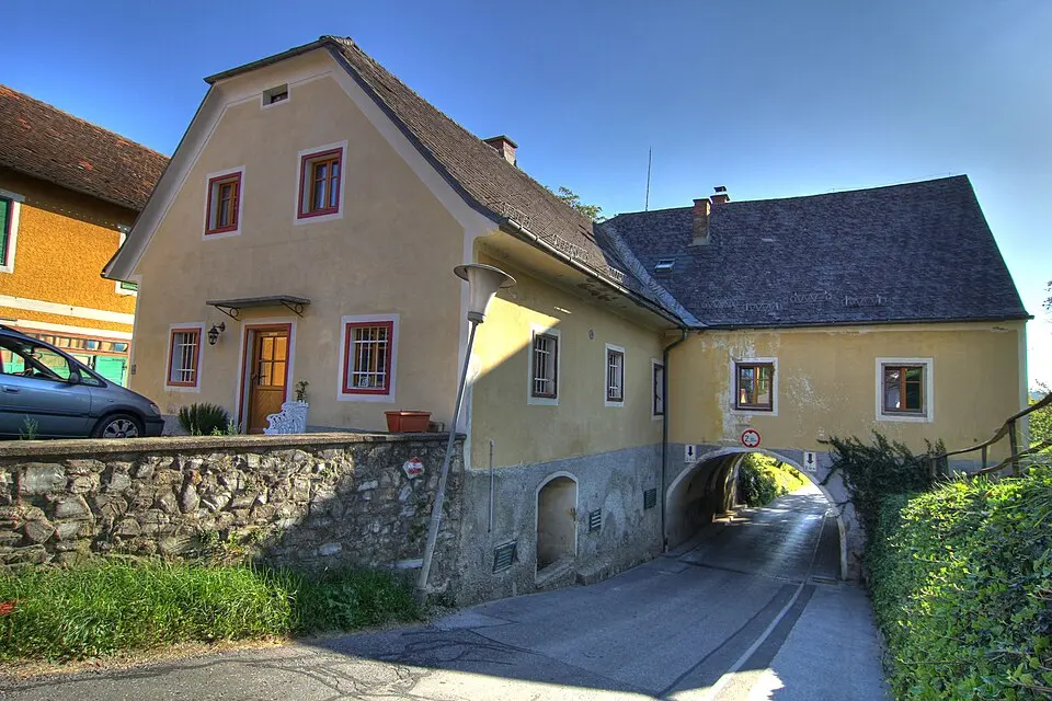 Ehem. Gasthaus mit Kegelbahn vulgo Schmied