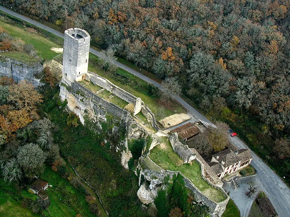 Slika: Bernardg · Public domain château de Gavaudun