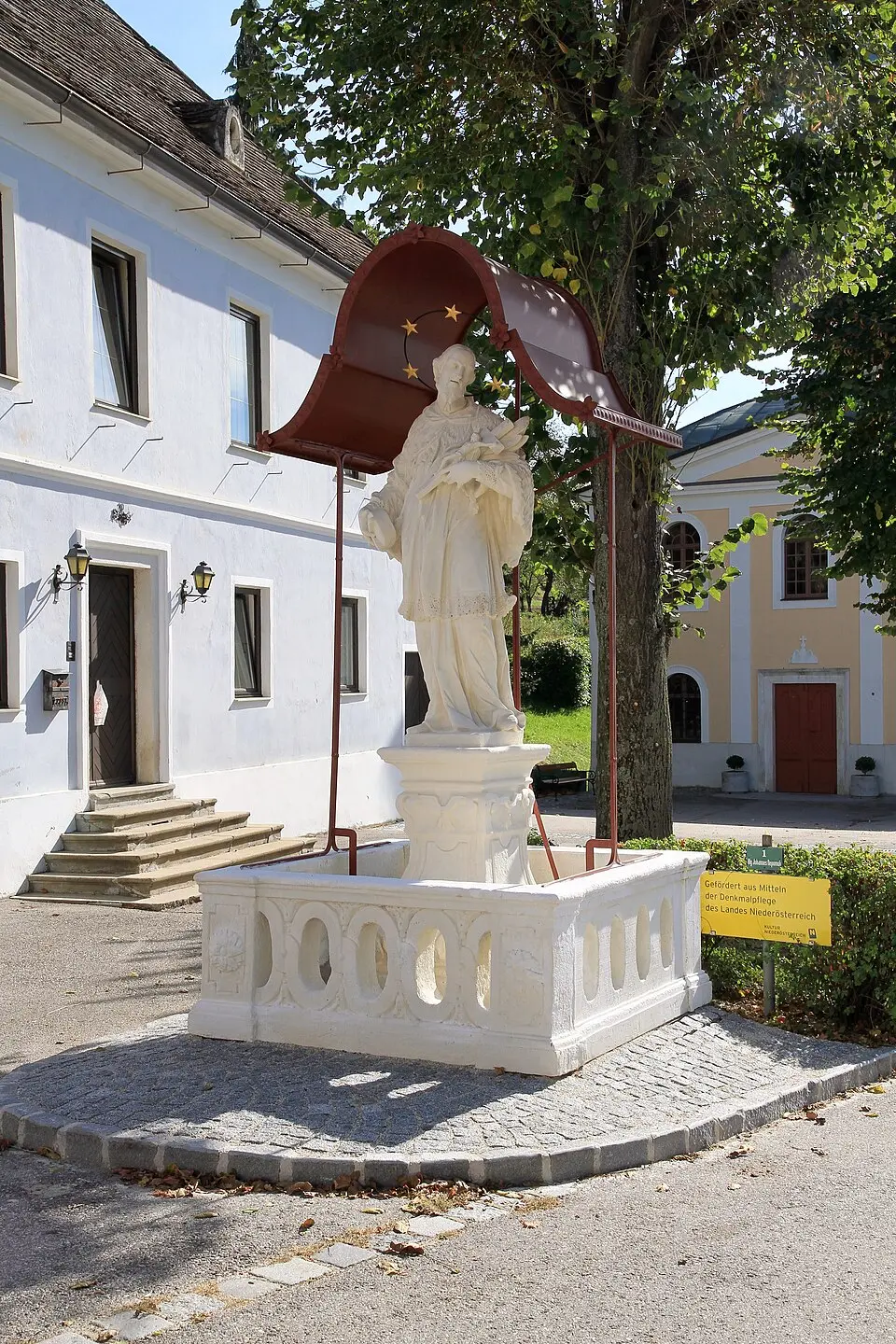 Image: C.Stadler/Bwag · CC BY-SA 3.0 AT Figur, hl. Johannes Nepomuk