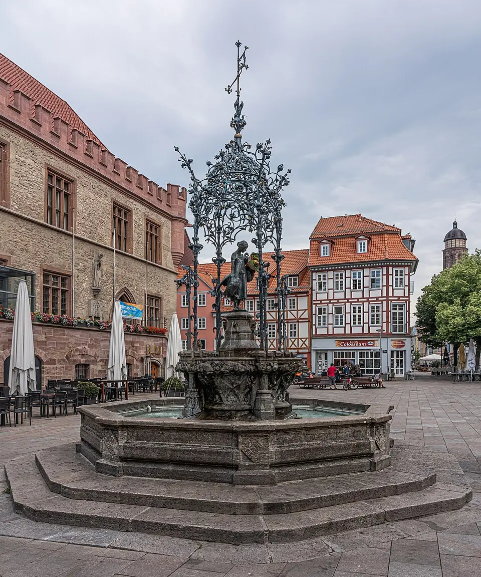 Gänseliesel-Brunnen Göttingen