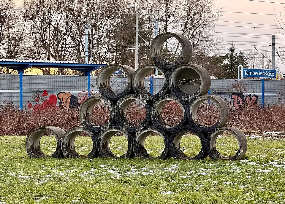 Pomnik czegoś, co nigdy się nie wydarzyło