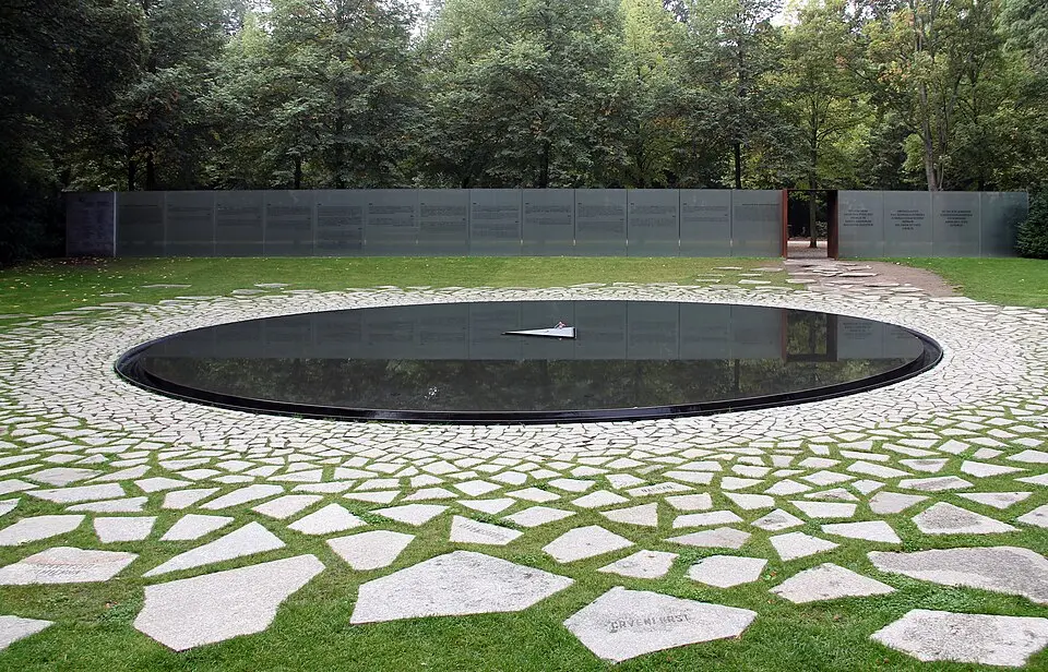 Denkmal für die im Nationalsozialismus ermordeten Sinti und Roma Europas
