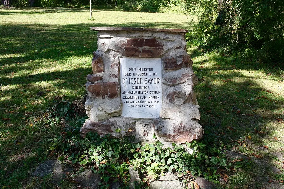 Josef-Bayer-Gedenkstein