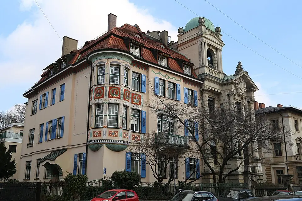 Bild: Rufus46 · CC BY-SA 3.0 Palais Bissing