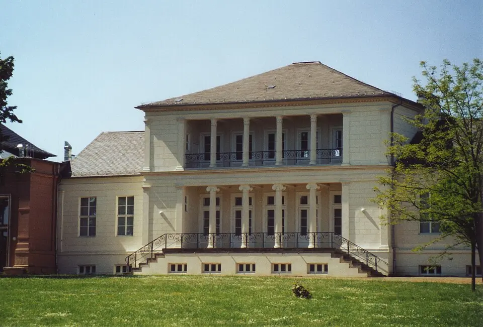 Gesellschaftshaus im Kloster-Berge-Garten