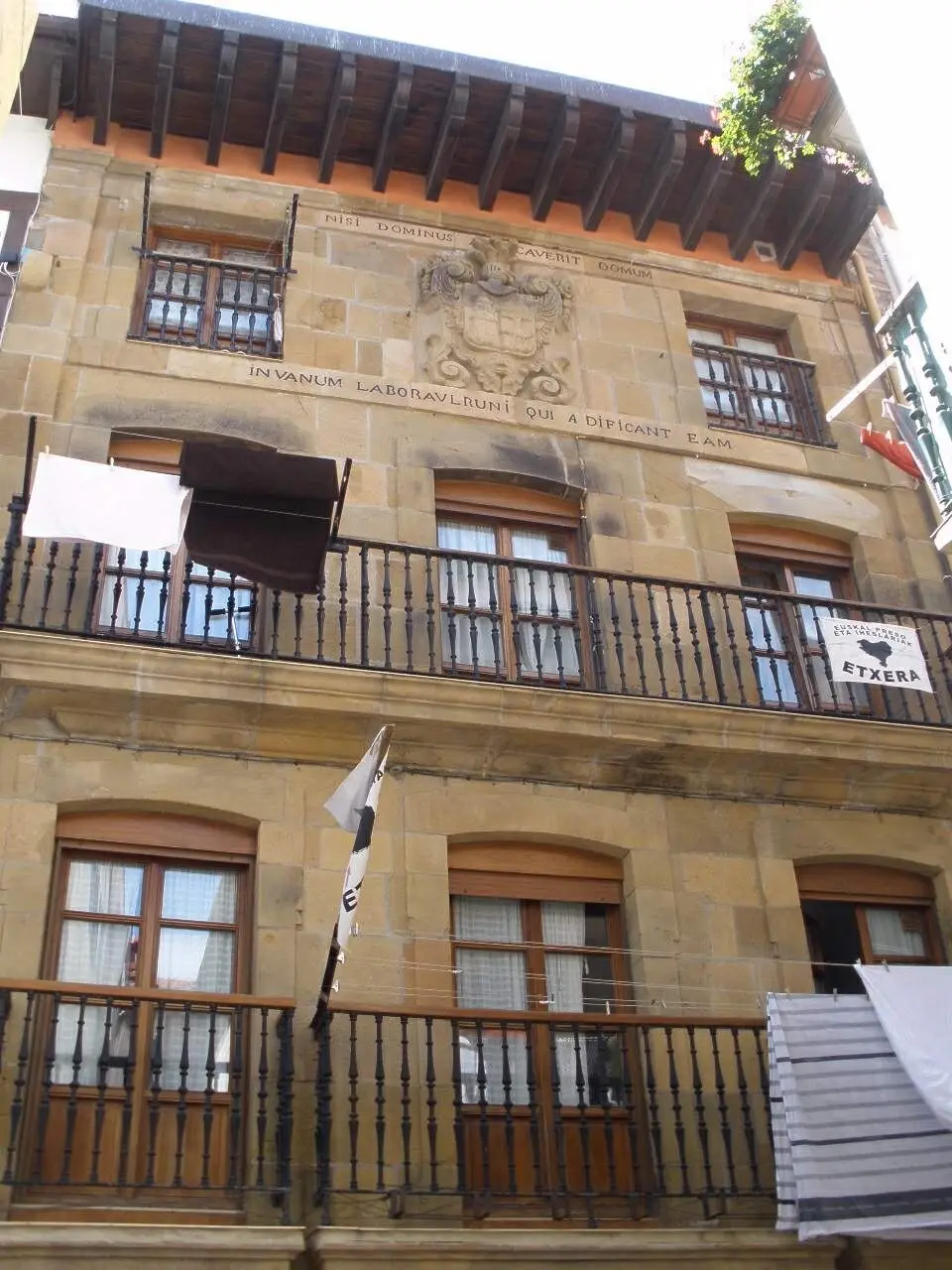 Casa Larrumbide