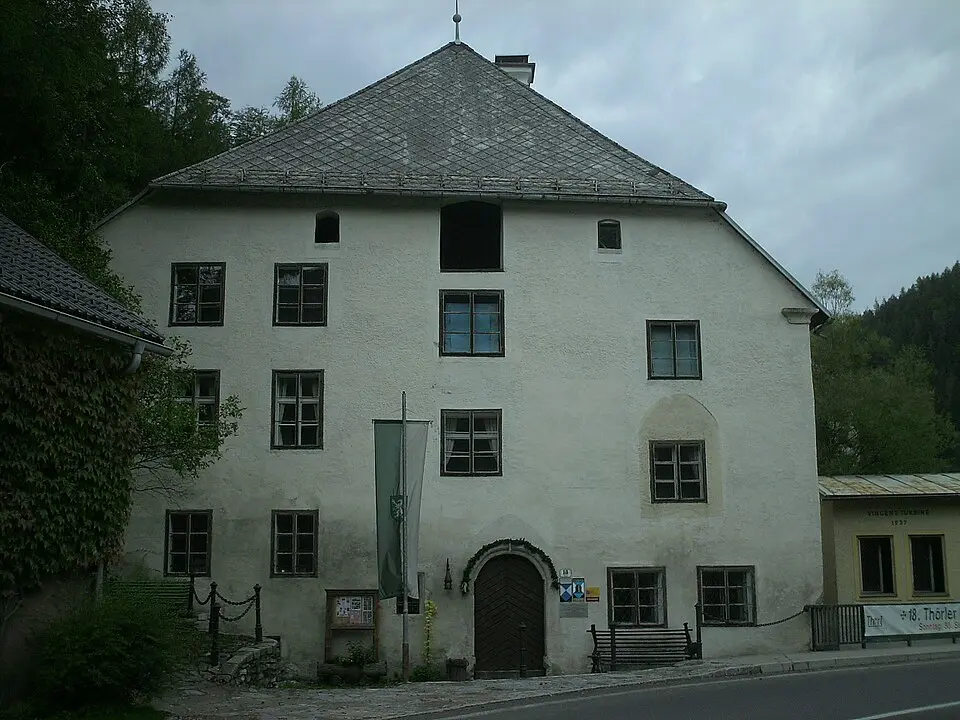 Immagine: Veleius · CC BY-SA 3.0 AT Gewerkenhaus, sogen. Altes Haus