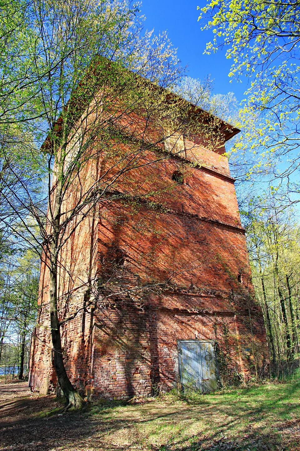 Image: Hons084 · CC BY-SA 3.0 Gichta tower in Palowice