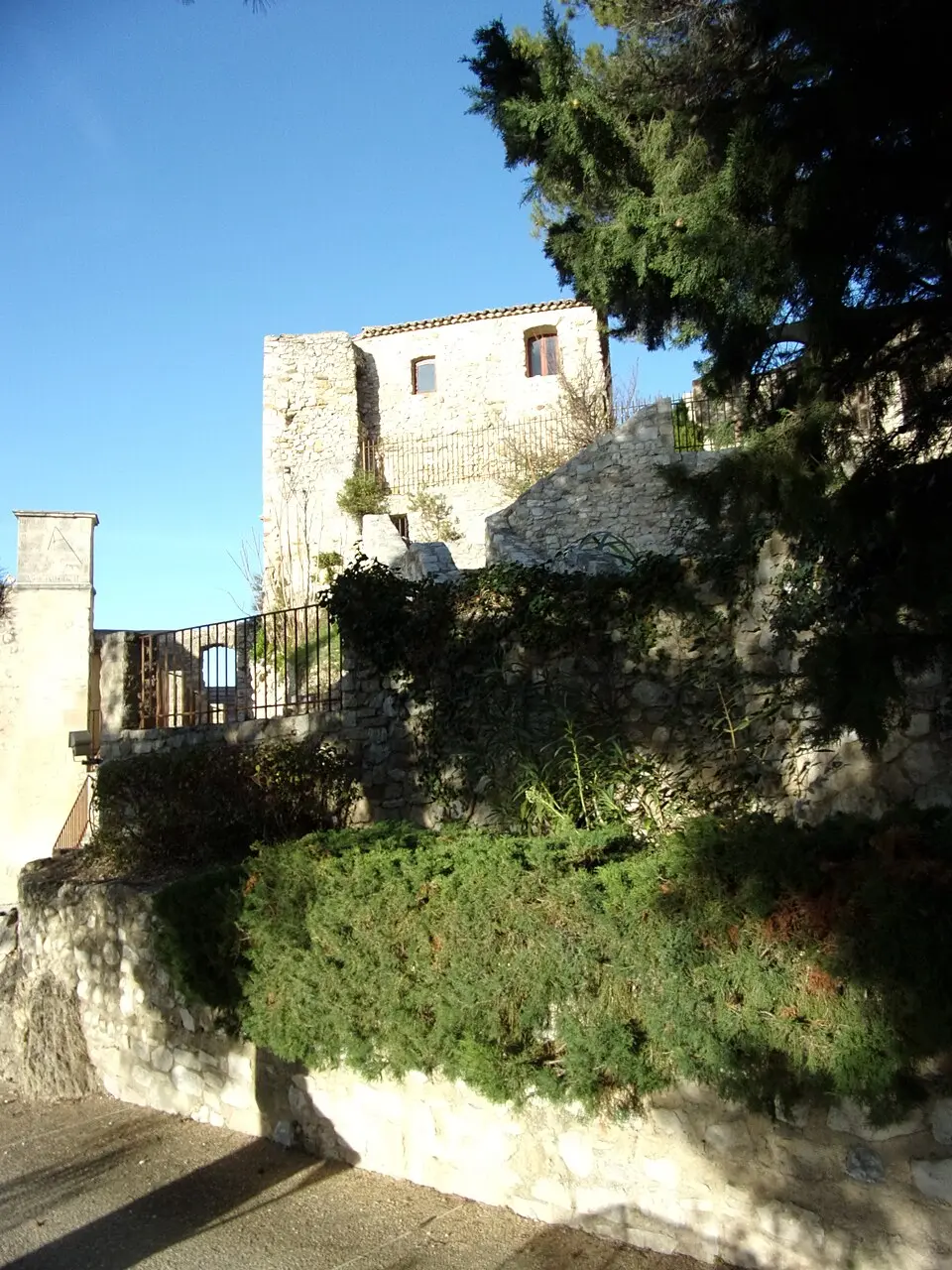 château fort de Gigondas