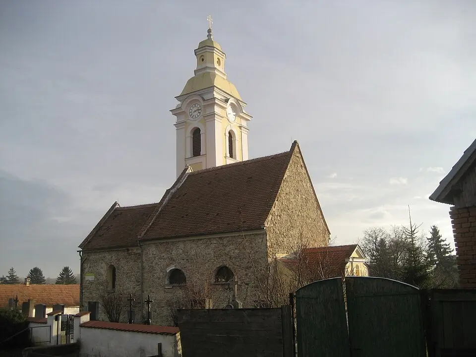 Kath. Filialkirche hl. Elisabeth mit Friedhof