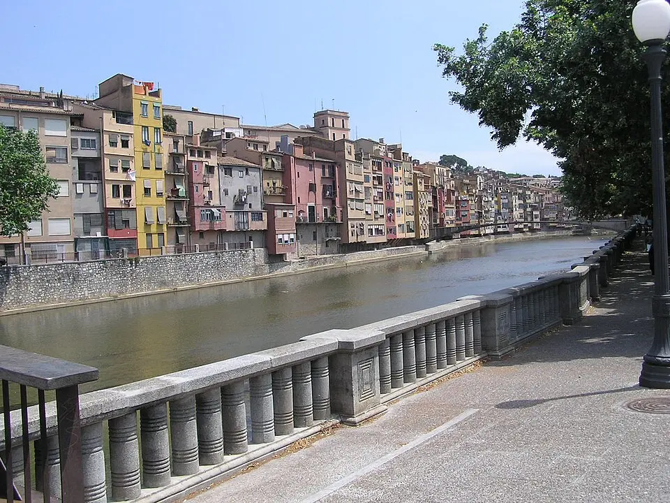 Wikimedia Commons · Public domain Onyar