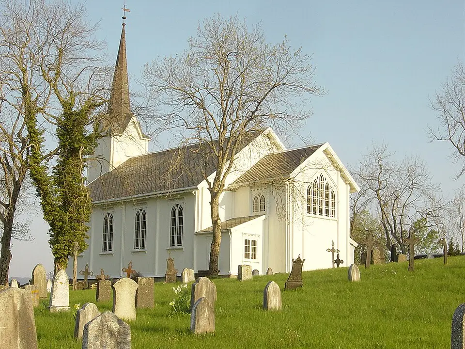 Gjemnes kirke
