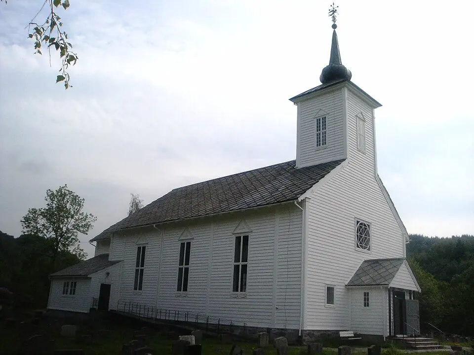 Gjerstad kirke