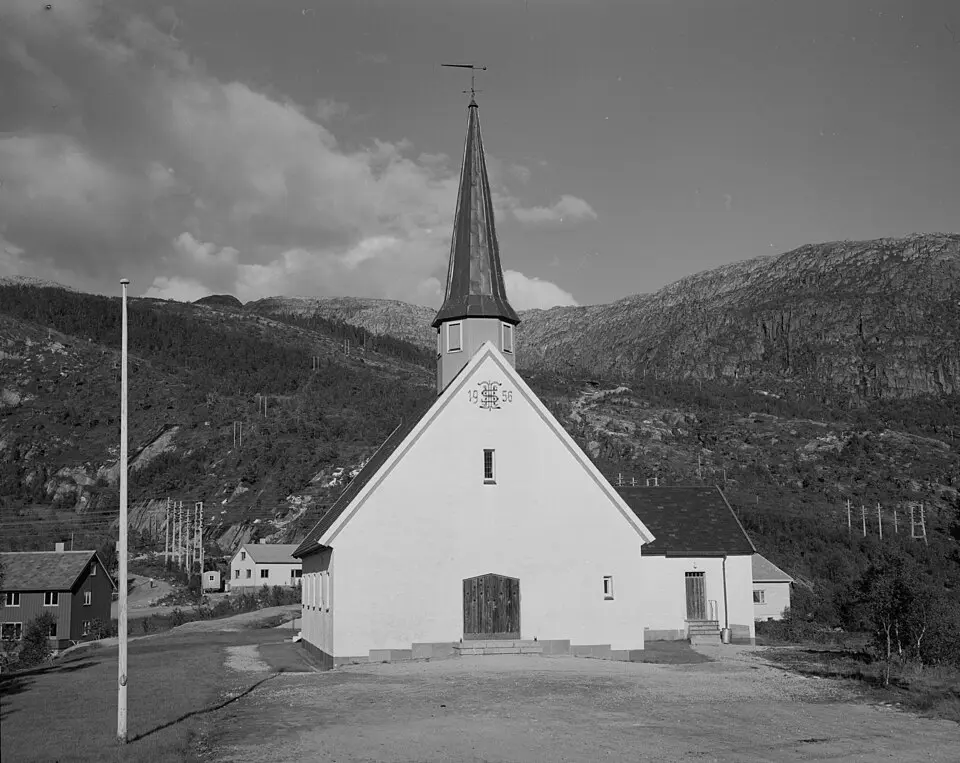 Glomfjord kirke