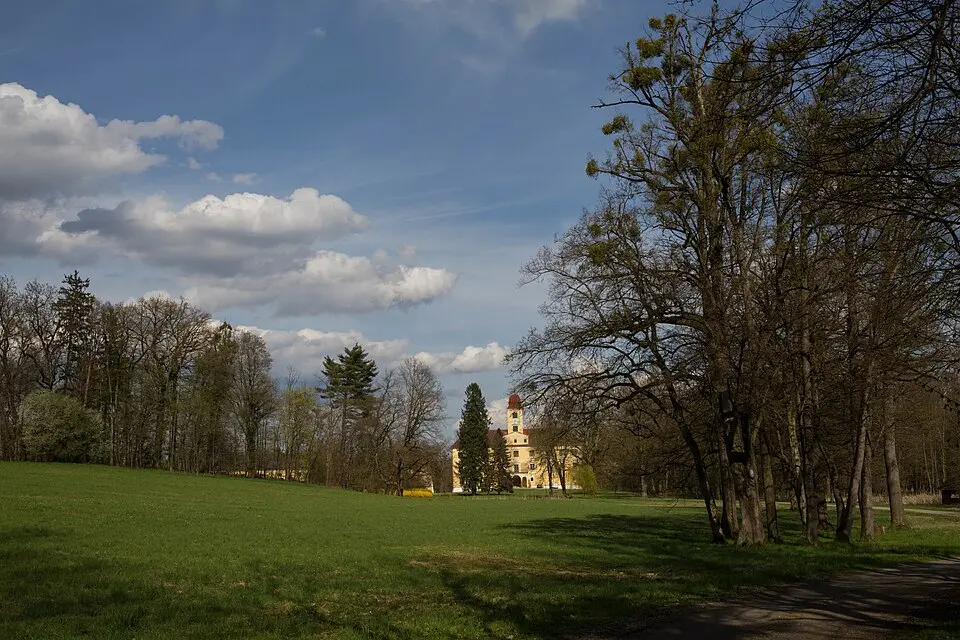 Schlosspark Brunnsee