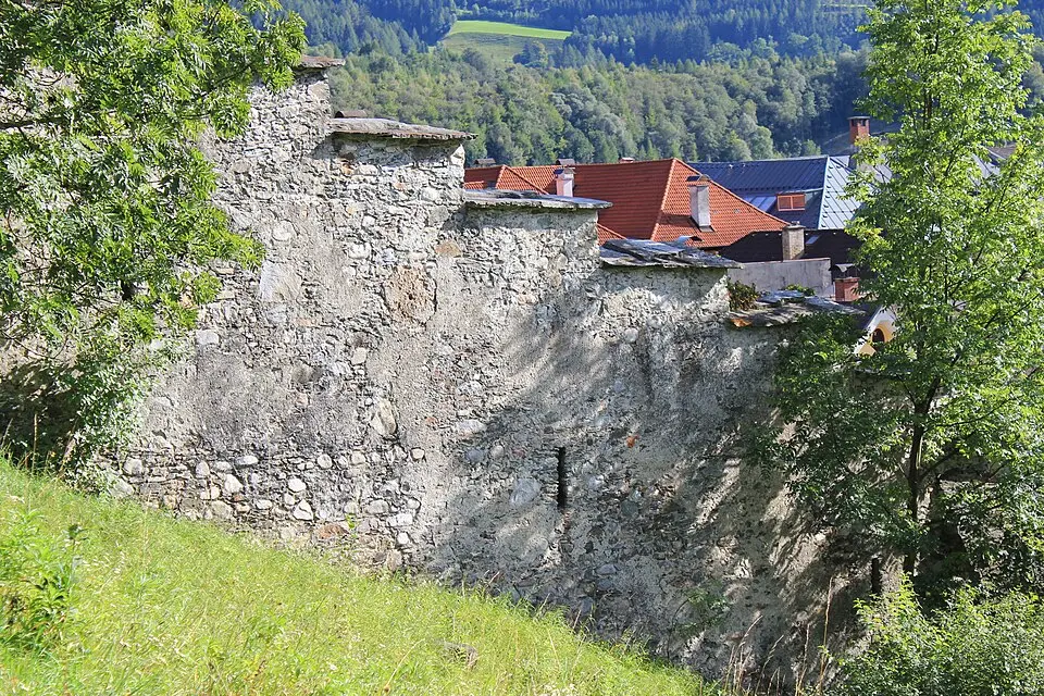 Image: Neithan90 · Public domain Stadtmauer