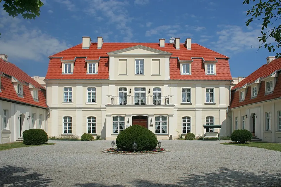 Pałac w Godętowie