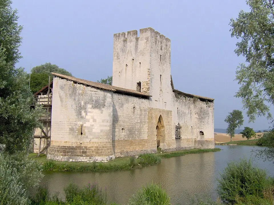 Naložil: Moreauy1 · CC BY-SA 2.5 château de Gombervaux