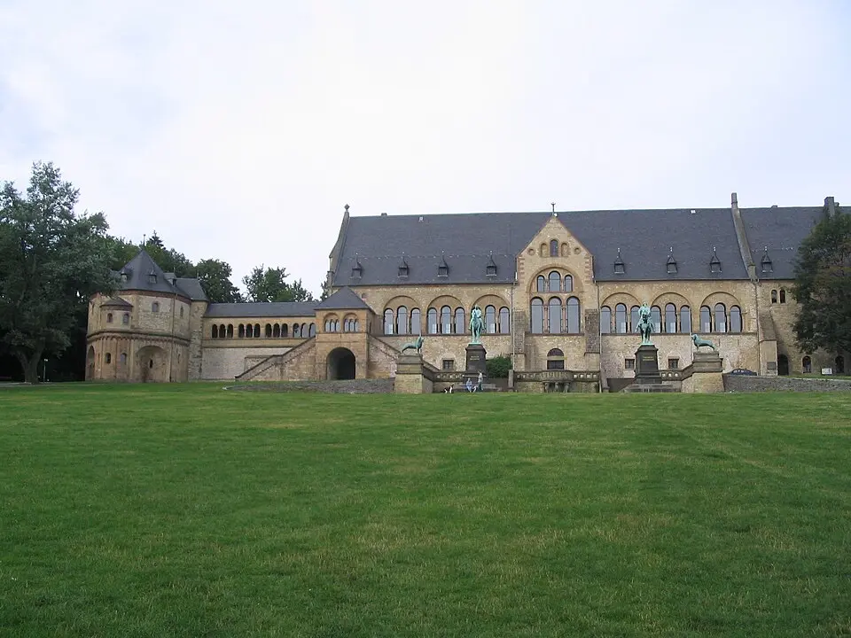 Wikimedia Commons · Public domain Kraljeva pfalca, Goslar