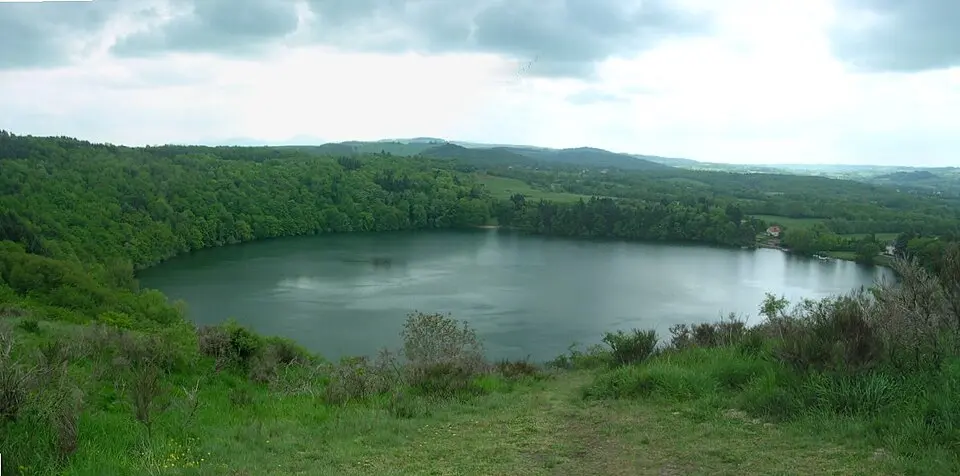 gour de Tazenat